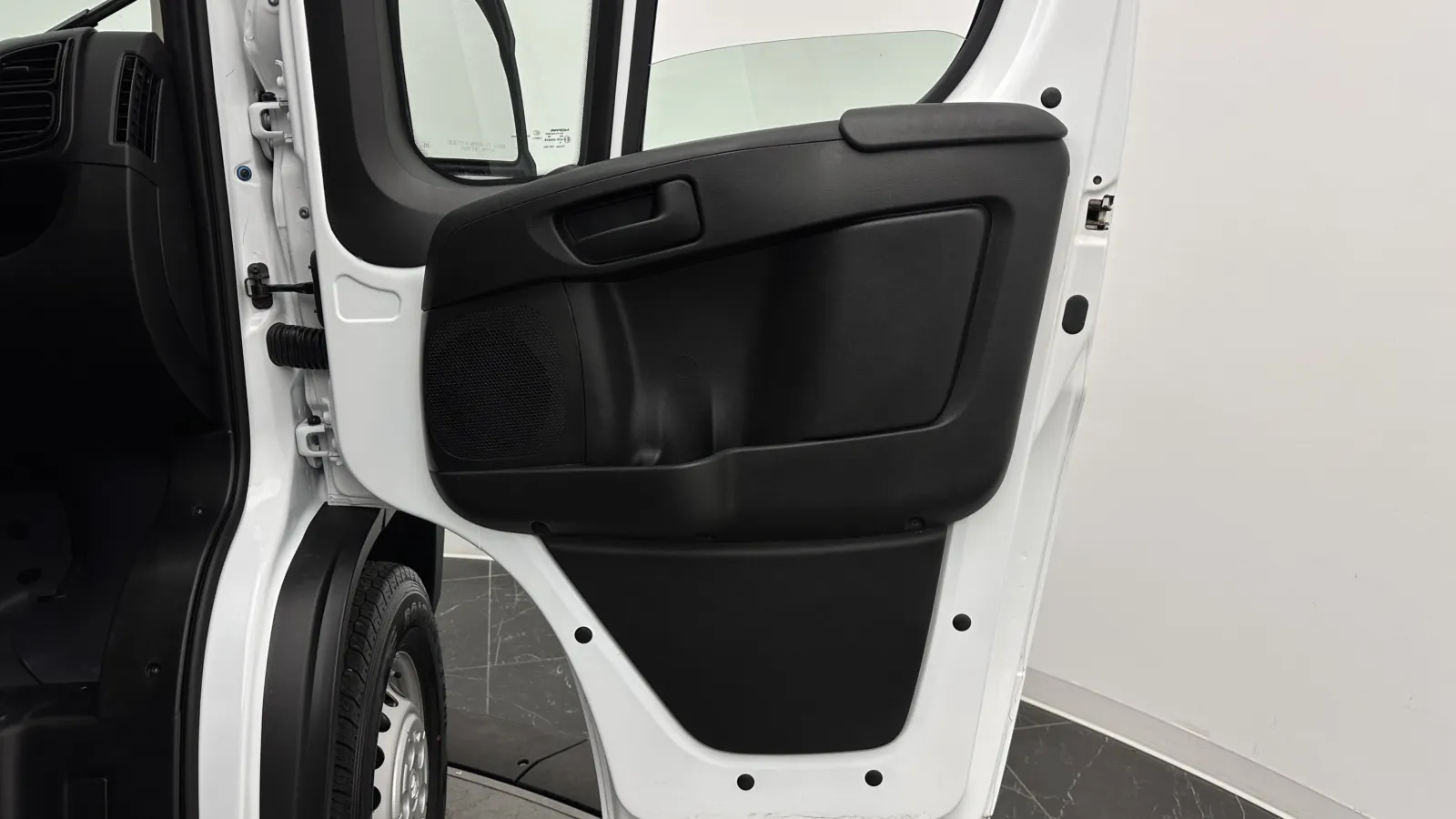 Ram Cargo Van photo 21