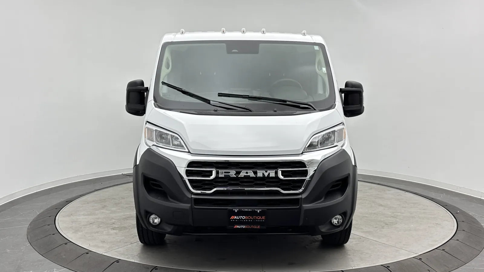 Ram Cargo Van photo 2