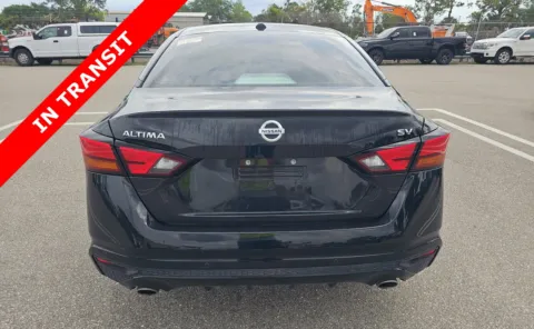 More photos of 2021 Nissan Altima 2.5 SV at Auto Boutique Florida, FL