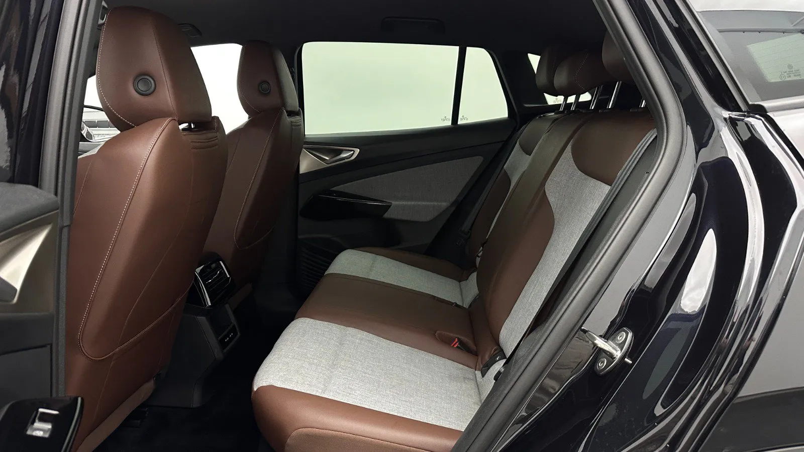 Volkswagen ID.4 photo 17