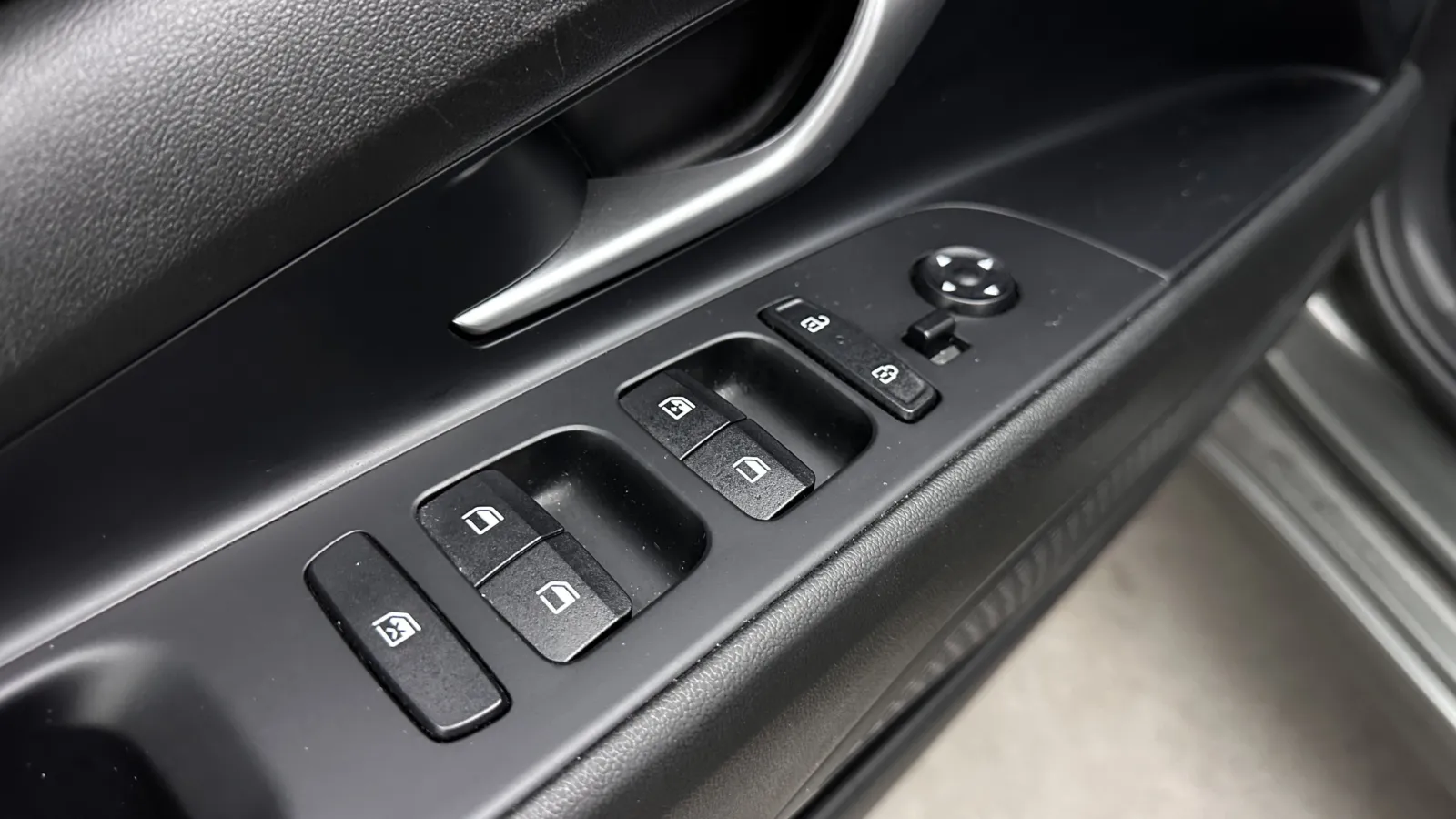 Hyundai Elantra photo 10