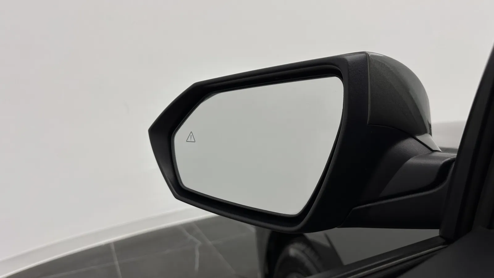 Hyundai Elantra photo 11