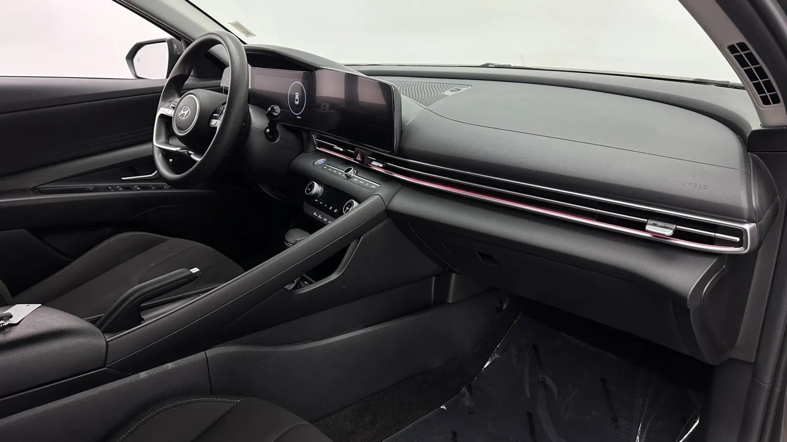 Hyundai Elantra photo 31