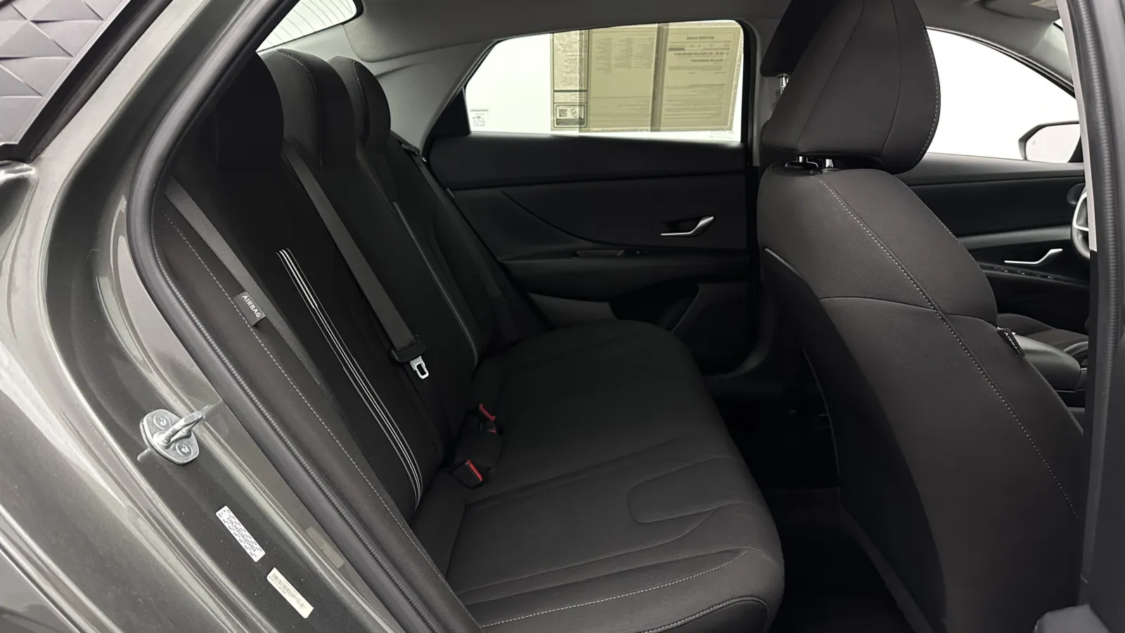 Hyundai Elantra photo 29