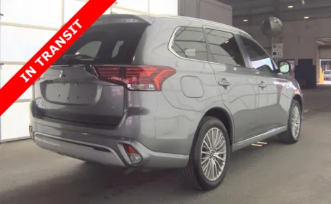 More photos of 2022 Mitsubishi Outlander PHEV SEL at Auto Boutique Florida, FL