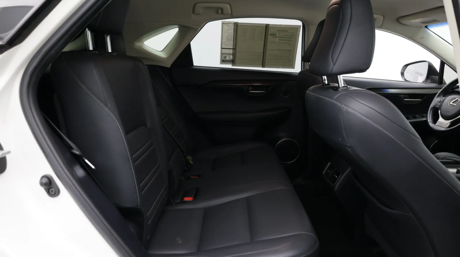 Lexus NX photo 34