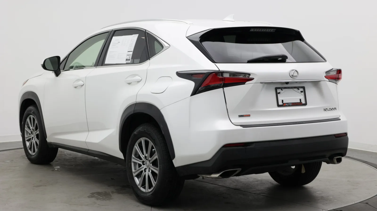 Lexus NX photo 5