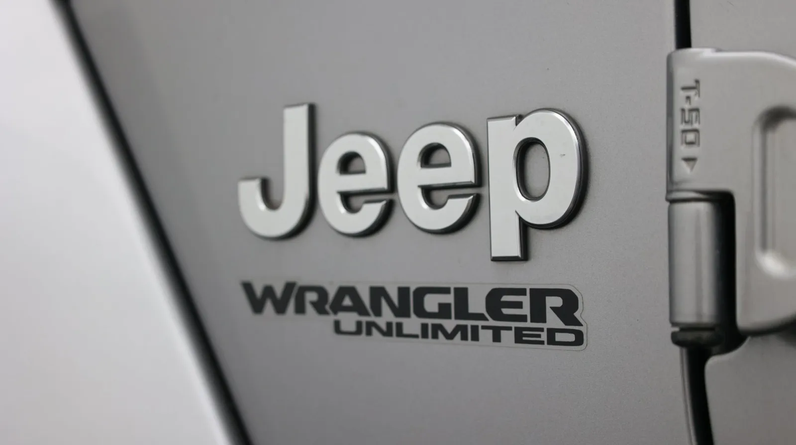 Jeep Wrangler photo 12