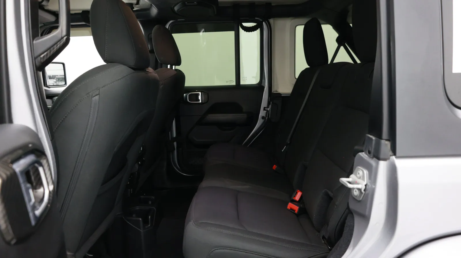 Jeep Wrangler photo 27