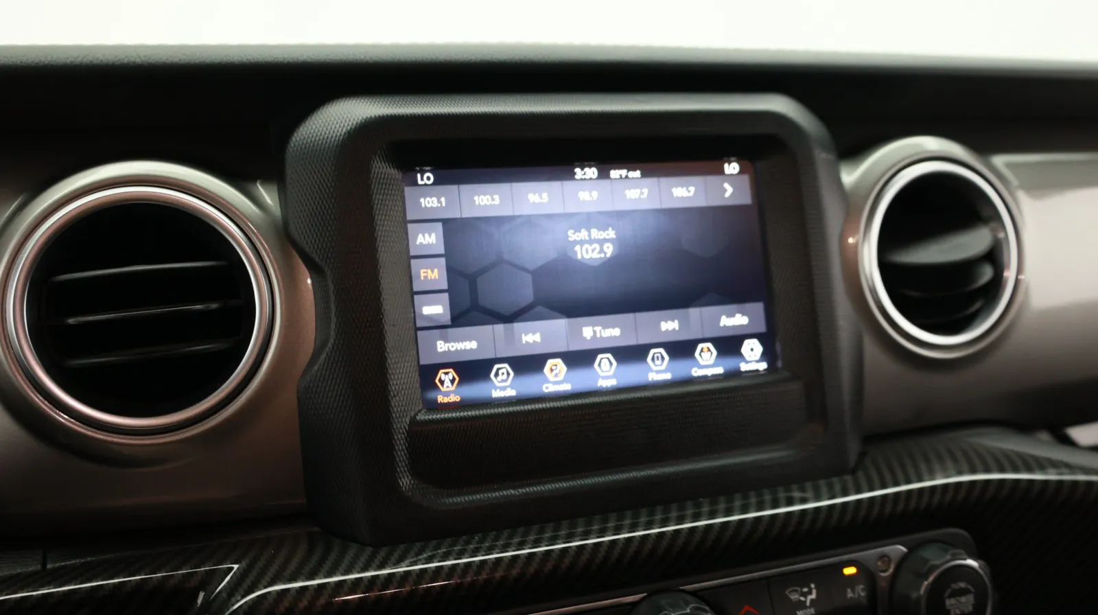 Jeep Wrangler photo 24