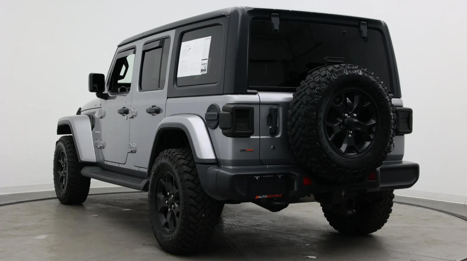Jeep Wrangler photo 5