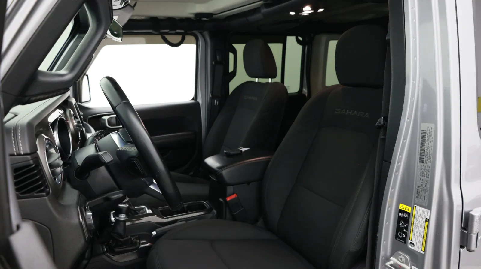 Jeep Wrangler photo 17