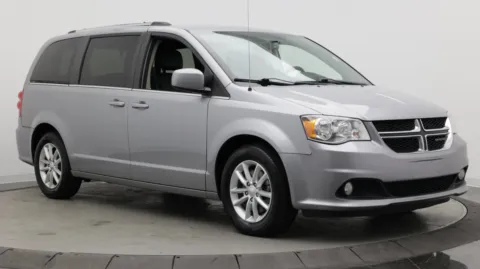 Another view of 2018 Dodge Grand Caravan SXT for sale in Jacksonville, FL at Auto Boutique Florida
