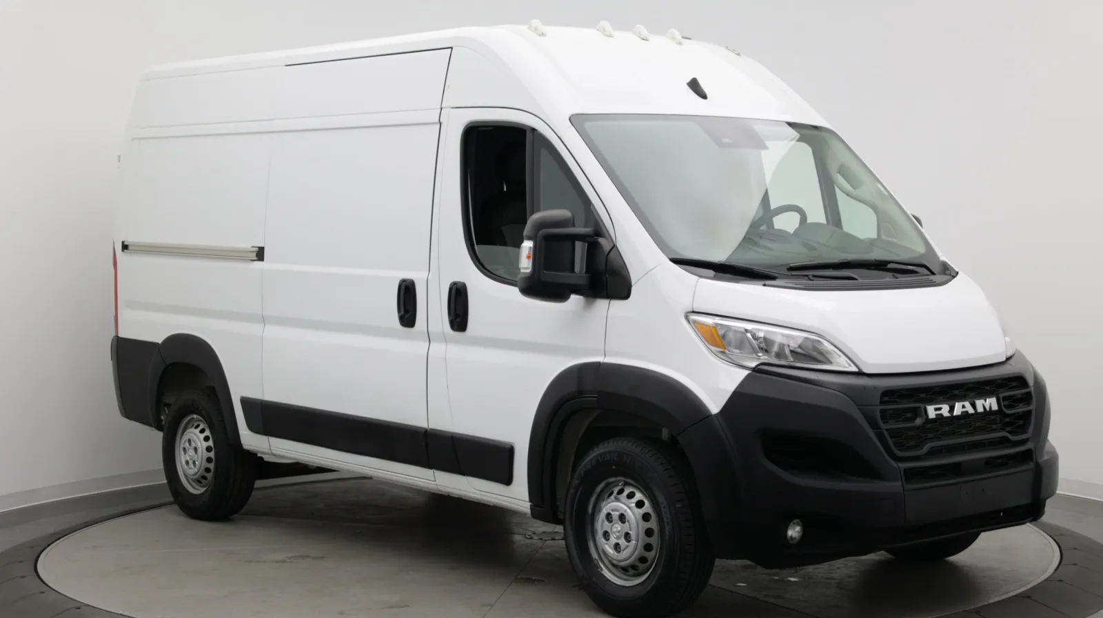 Ram Cargo Van photo 3