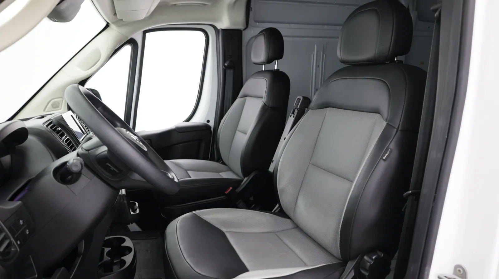 Ram Cargo Van photo 28