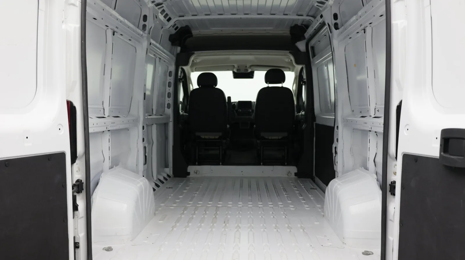 Ram Cargo Van photo 29