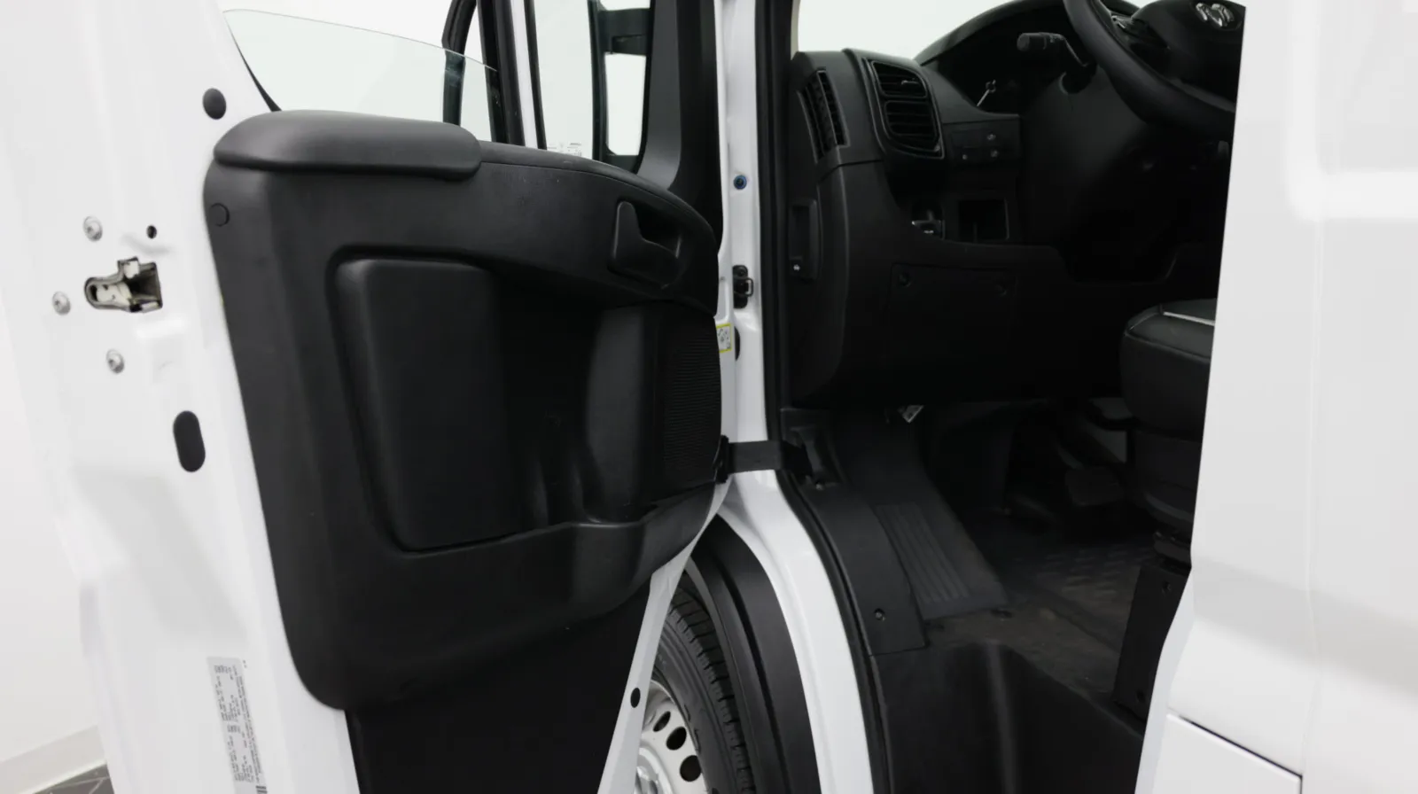 Ram Cargo Van photo 15