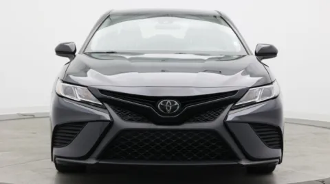 Photos of 2020 Toyota Camry SE for sale in Jacksonville, FL at Auto Boutique Florida