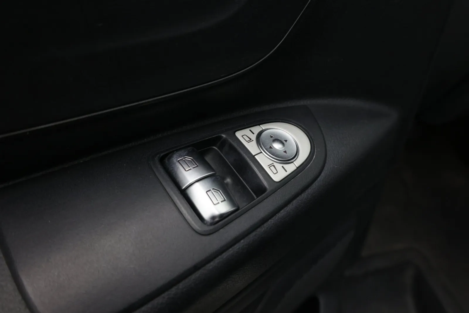 Mercedes-Benz Metris photo 11