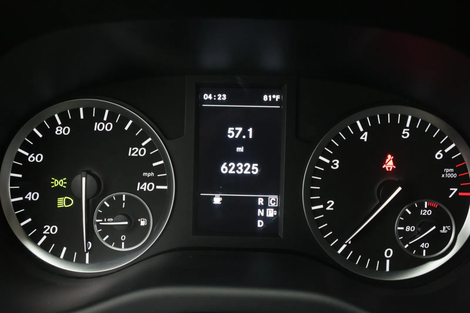 Mercedes-Benz Metris photo 15