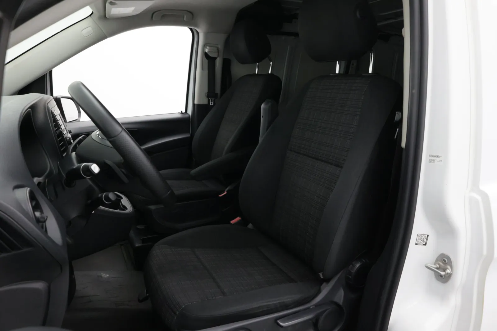 Mercedes-Benz Metris photo 12