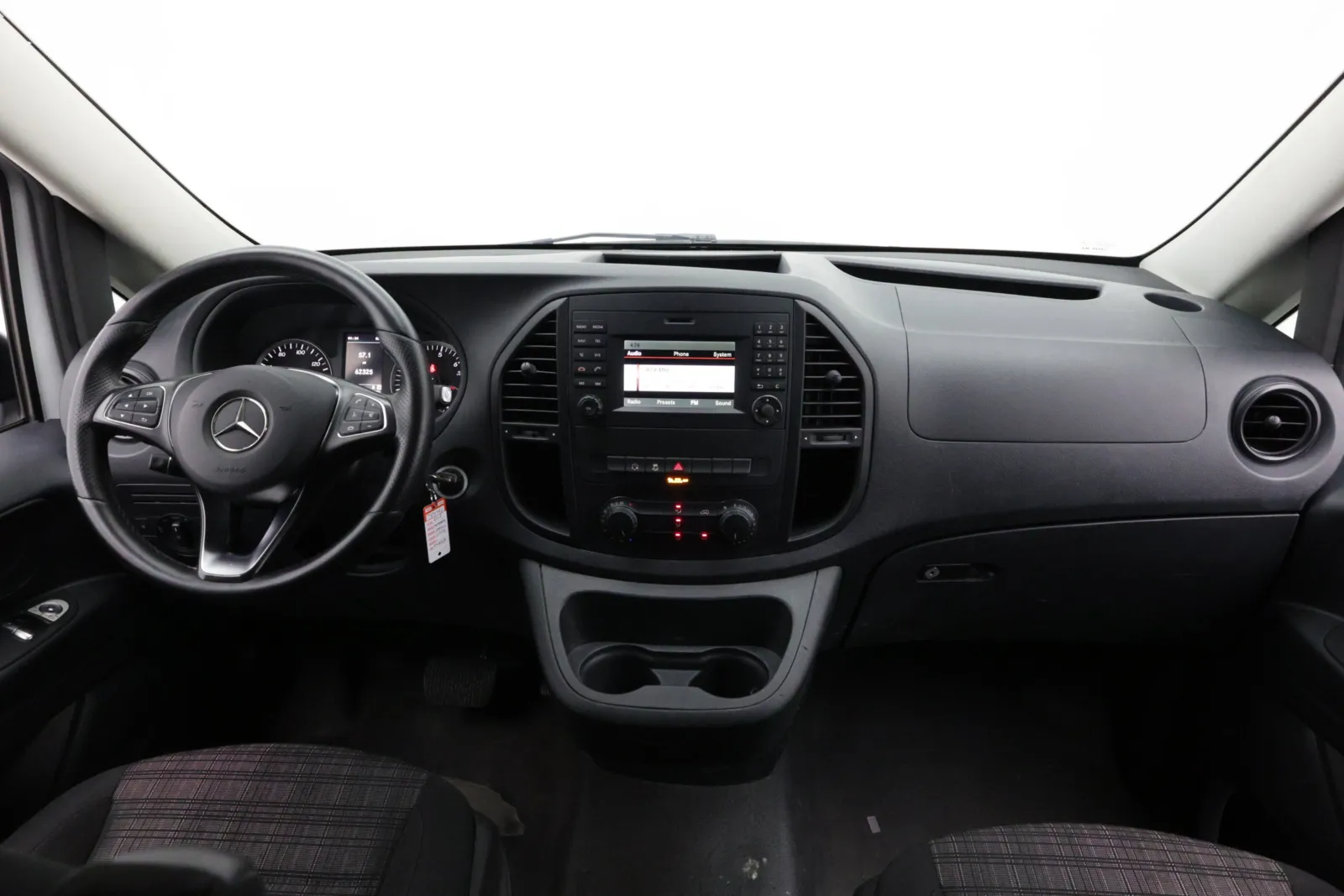 Mercedes-Benz Metris photo 20