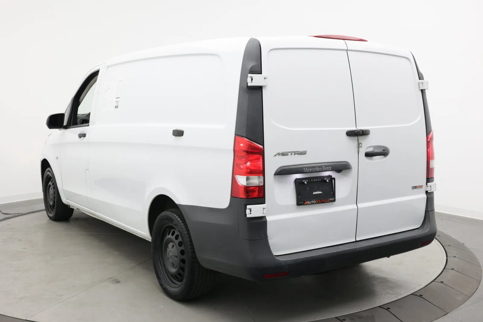 Mercedes-Benz Metris photo 4