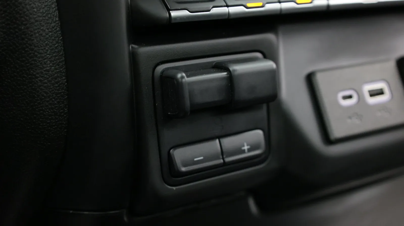 Chevrolet Silverado photo 21