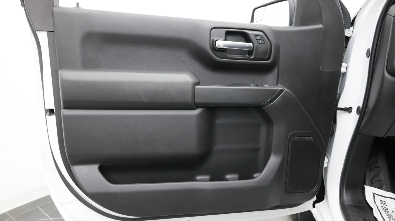 Chevrolet Silverado photo 13