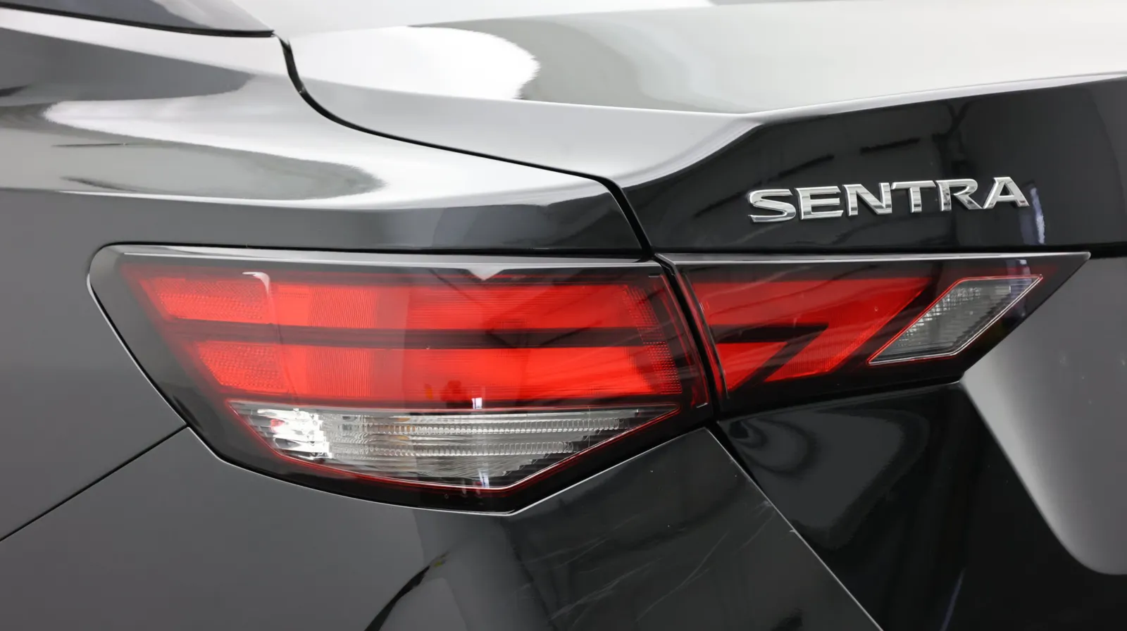 Nissan Sentra photo 12