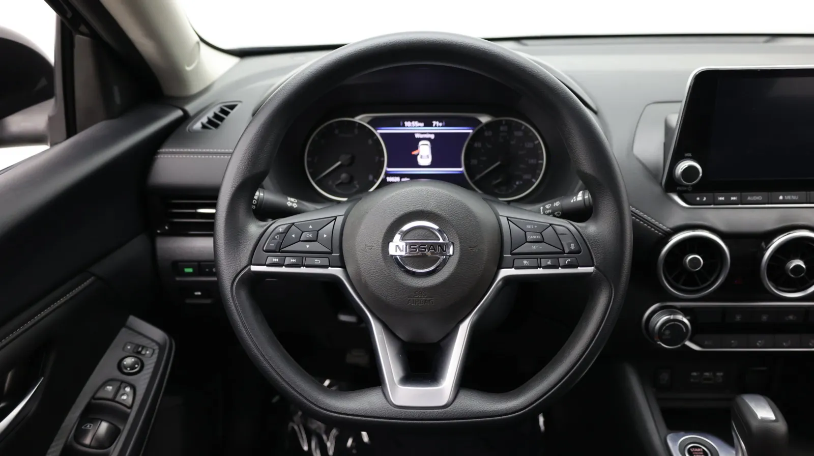 Nissan Sentra photo 34