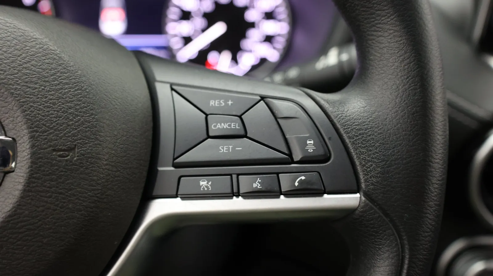 Nissan Sentra photo 30