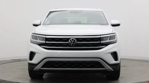Photos of 2023 Volkswagen Atlas Cross Sport 3.6L V6 SE w/Technology for sale in Jacksonville, FL at Auto Boutique Florida