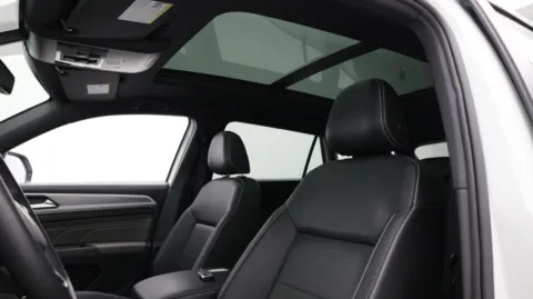 More photos of 2023 Volkswagen Atlas Cross Sport 3.6L V6 SE w/Technology at Auto Boutique Florida, FL