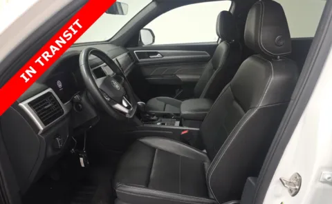 More photos of 2023 Volkswagen Atlas Cross Sport 3.6L V6 SE w/Technology at Auto Boutique Florida, FL