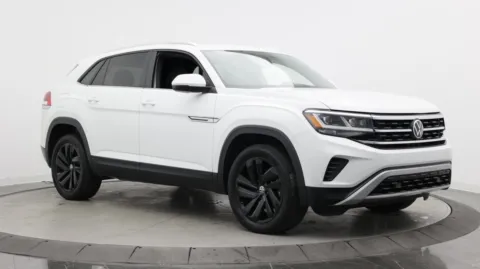 Another view of 2023 Volkswagen Atlas Cross Sport 3.6L V6 SE w/Technology for sale in Jacksonville, FL at Auto Boutique Florida