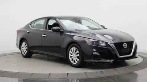 Another view of 2022 Nissan Altima 2.5 S for sale in Jacksonville, FL at Auto Boutique Florida