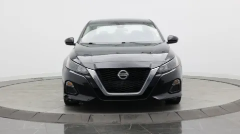 Photos of 2022 Nissan Altima 2.5 S for sale in Jacksonville, FL at Auto Boutique Florida