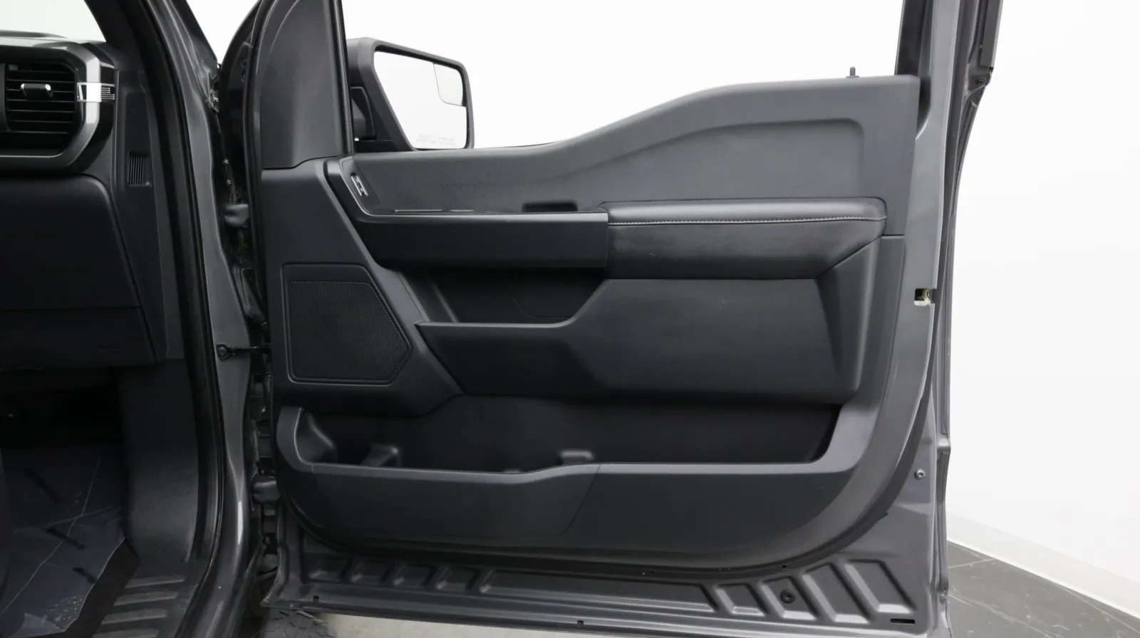 Ford F-150 photo 43