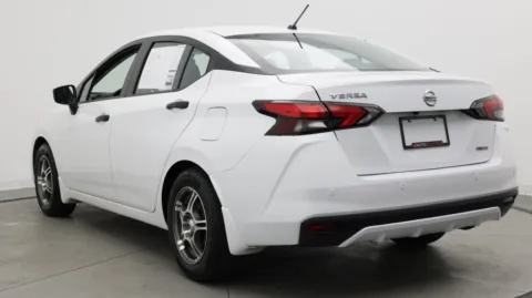 More photos of 2020 Nissan Versa S at Auto Boutique Florida, FL