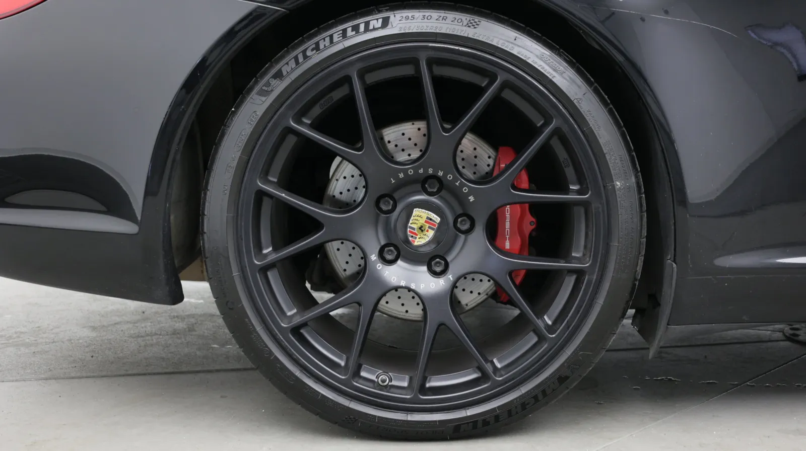 Porsche 911 photo 11
