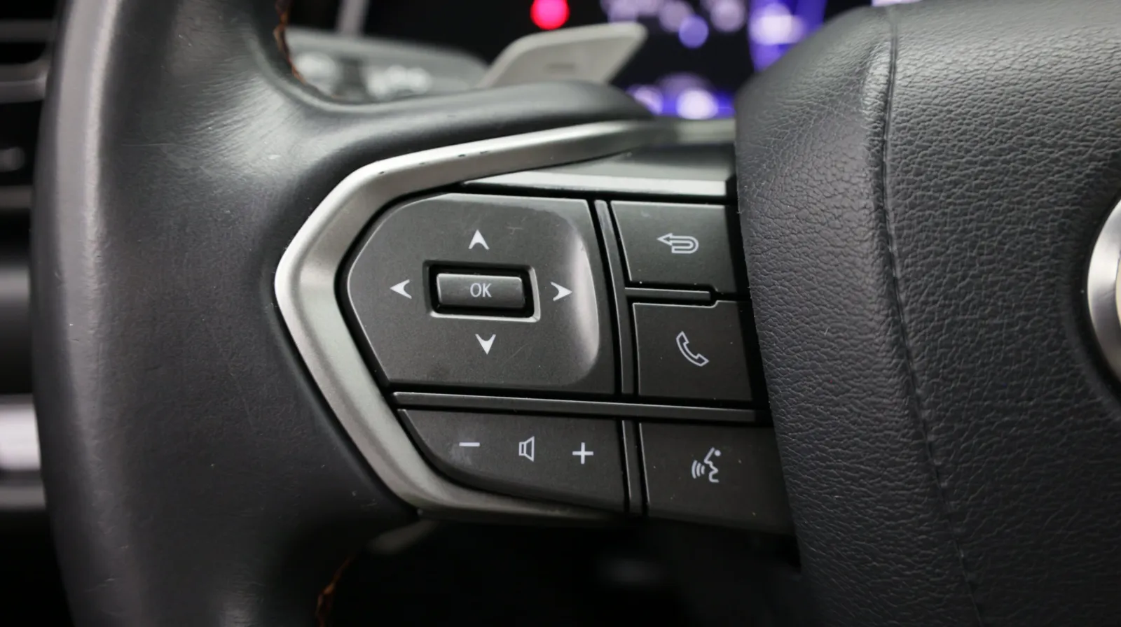 Lexus NX photo 22