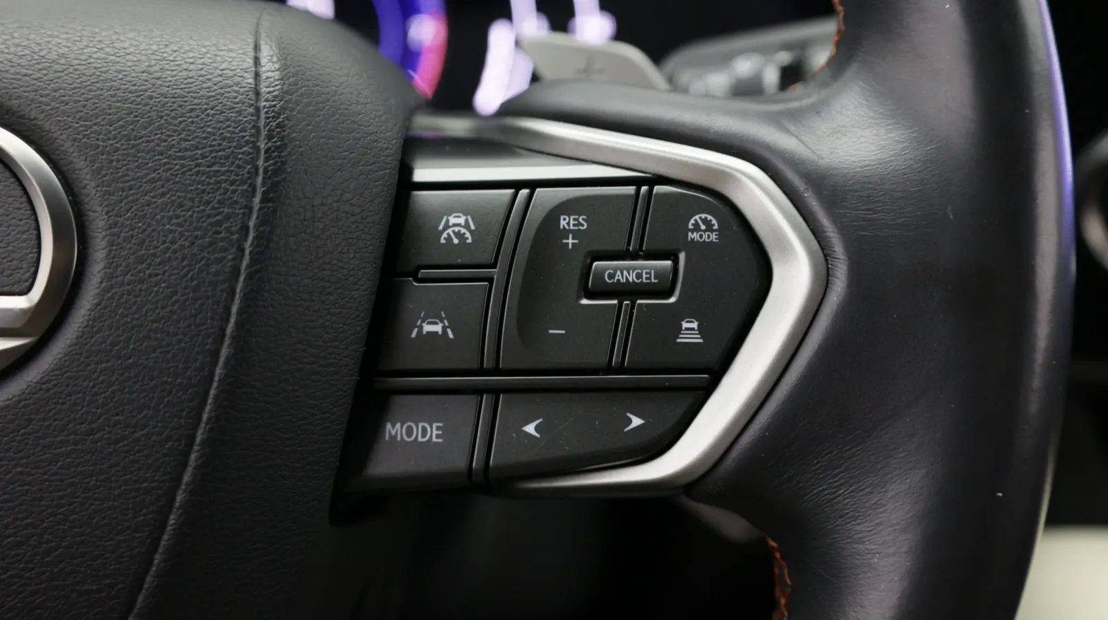 Lexus NX photo 23