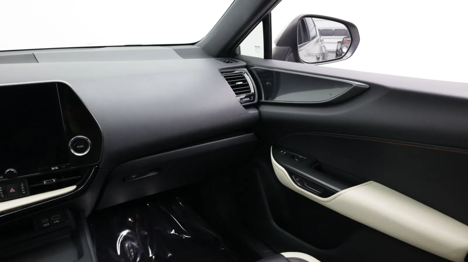 Lexus NX photo 31