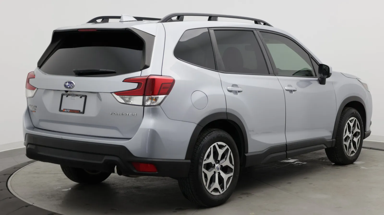 Subaru Forester photo 8