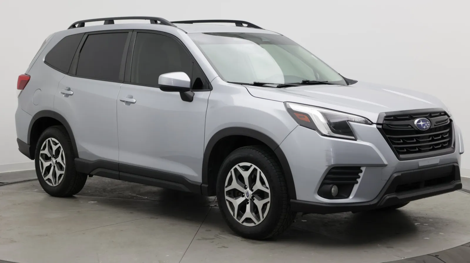 Subaru Forester photo 3