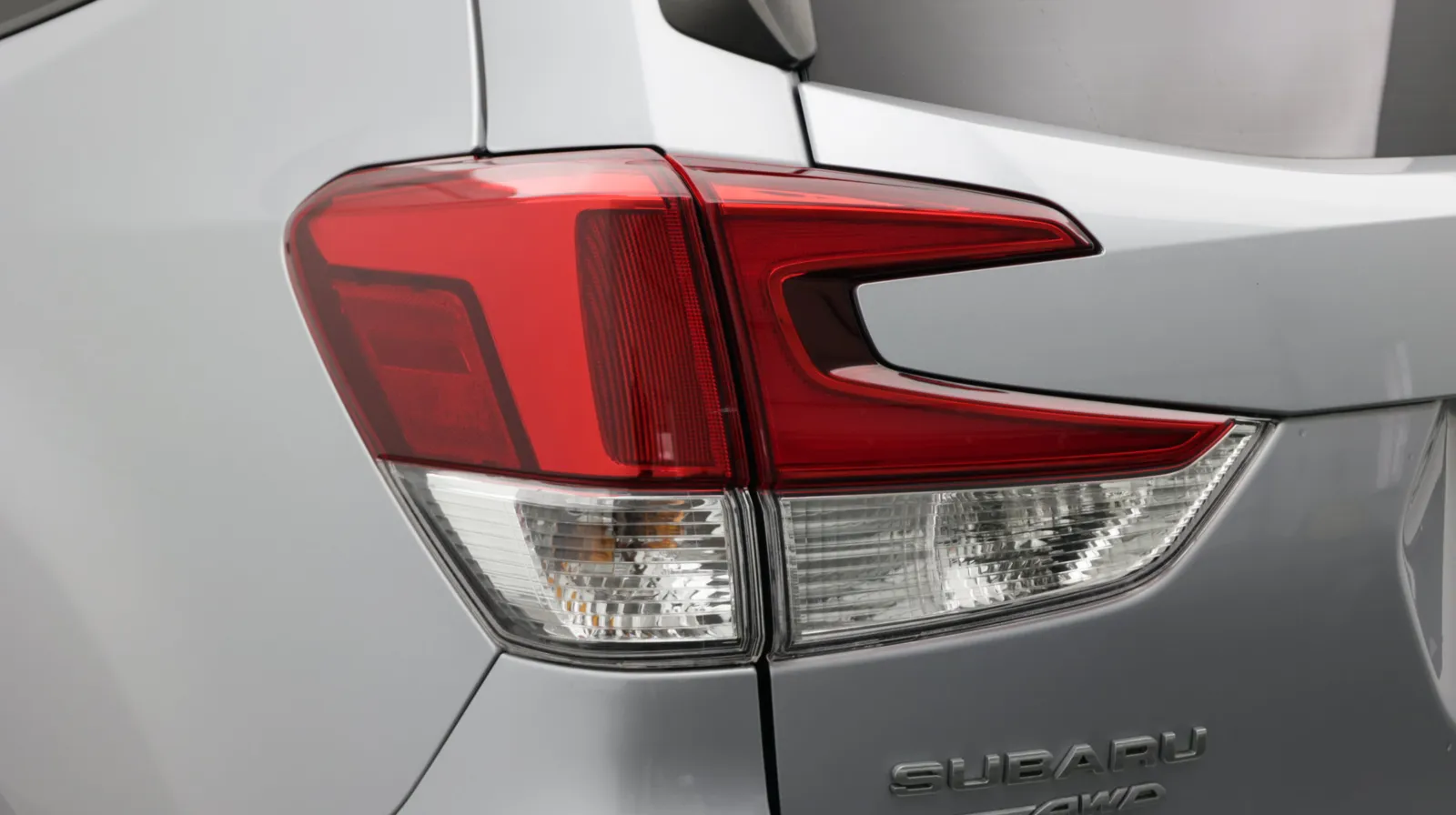 Subaru Forester photo 11