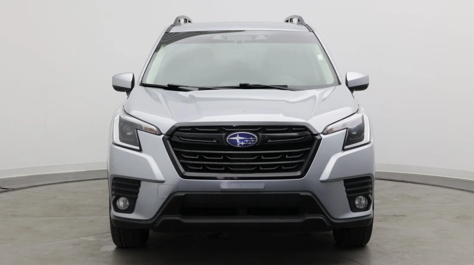 Subaru Forester photo 2