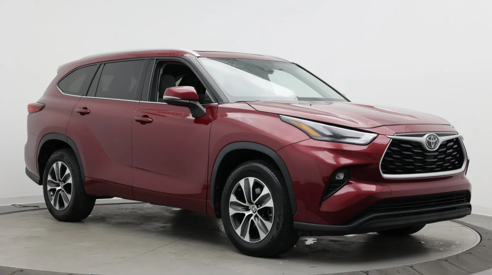 Toyota Highlander photo 3