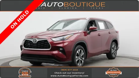 Red 2022 Toyota Highlander XLE for sale in Jacksonville, FL